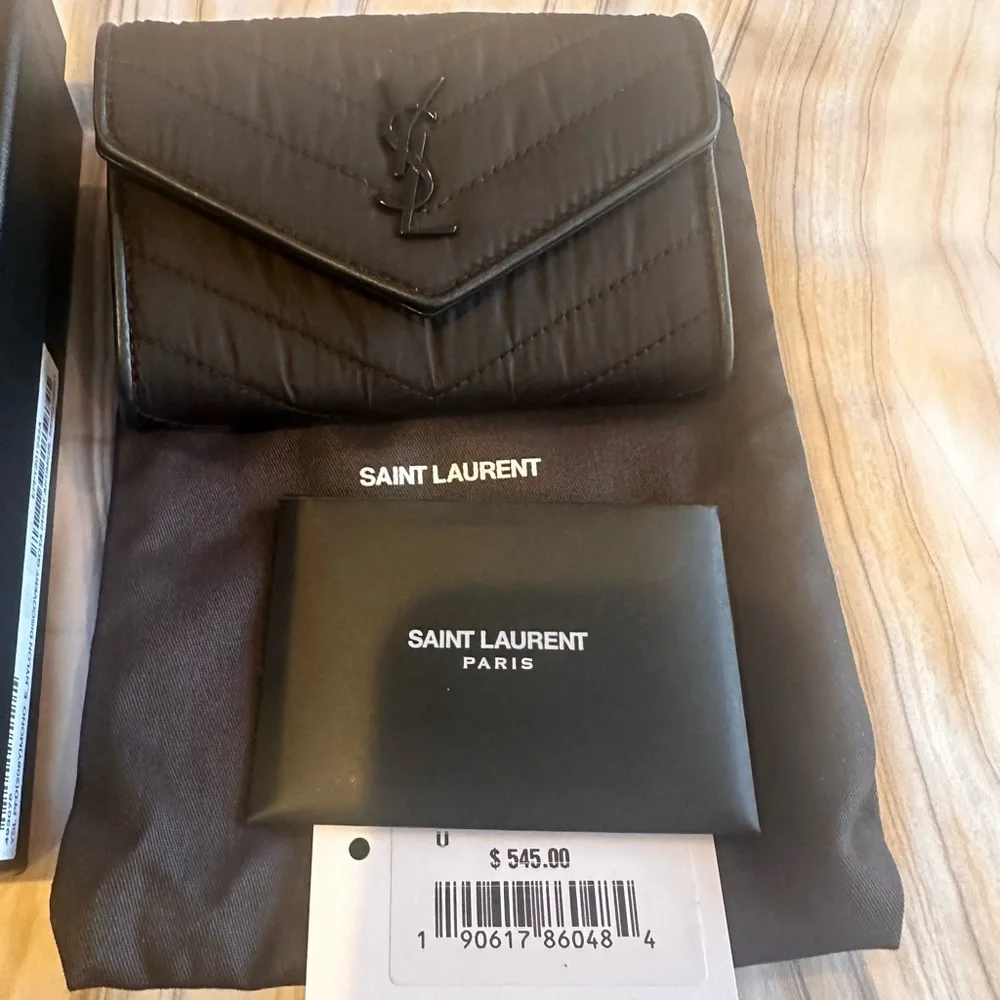 💥💥💥SOLD💥💥💥YSL wallet - Picture 7 of 13